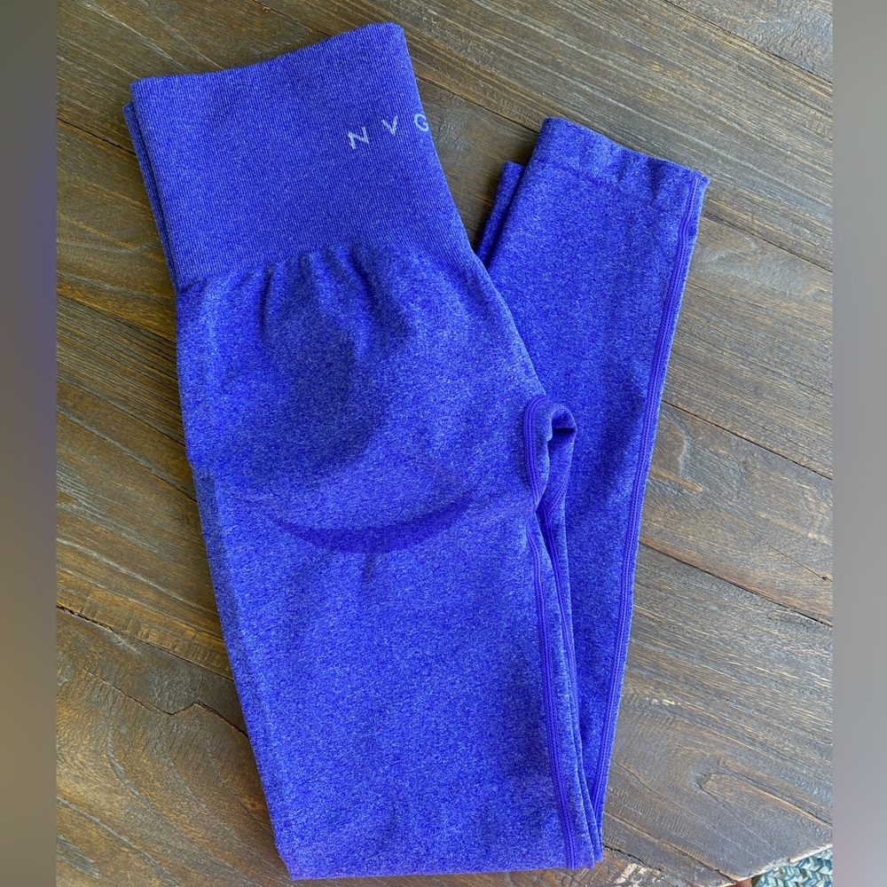NVGTN leggings never worn. Love the fabric of these compression leggings.